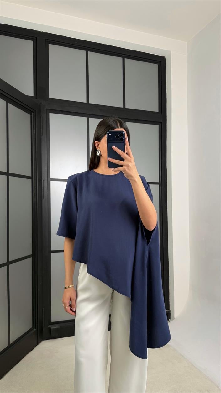 Mavi Vatkalı Asimetrik Bluz GAUS-01186