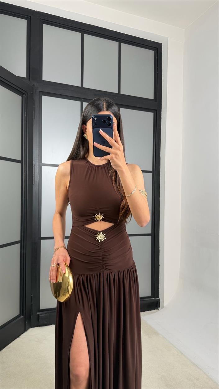 Acı Kahve Gold Toka Detaylı Yırtmaçlı Premium Elbise GAUS-01530