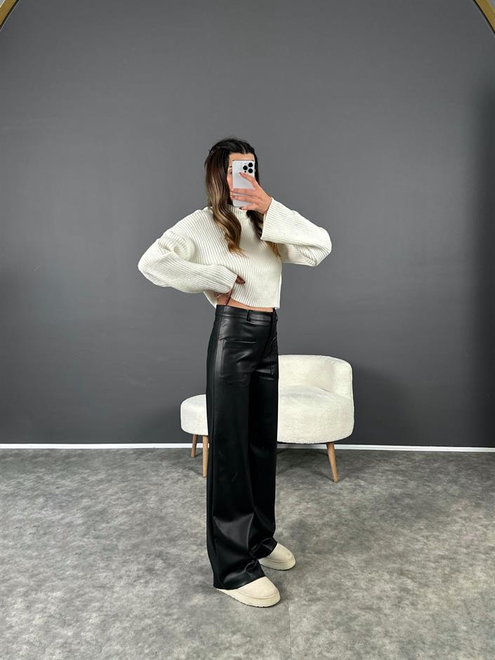 Siyah Ön Cepli Şardonlu Deri Pantolon