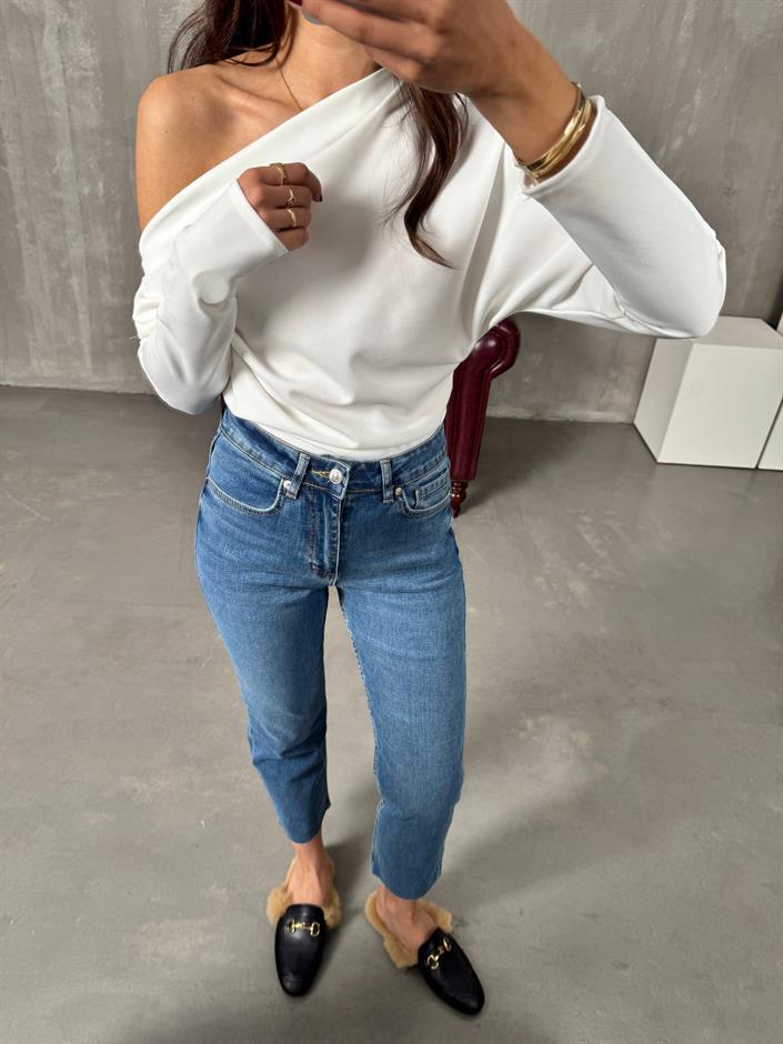 Benet Orta Mavi ZR Kesik Paça Likralı Mom Jean