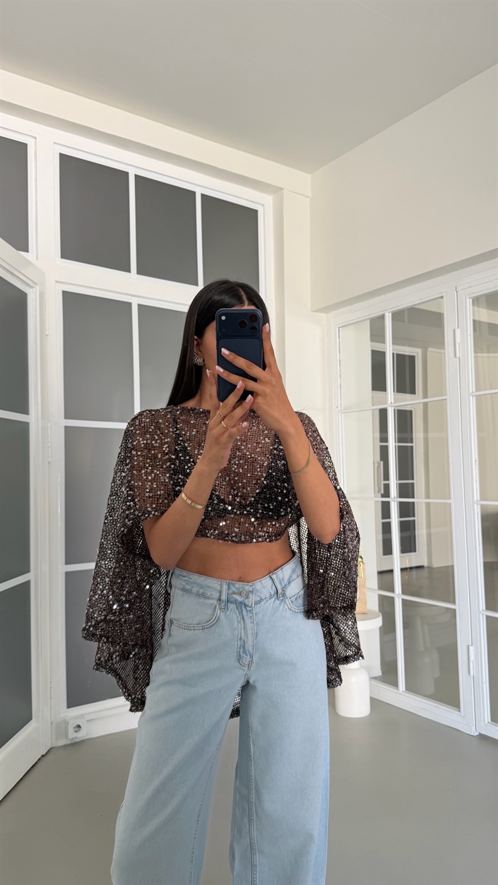 Acı Kahve Pullu Asimetrik Yaka Bluz GAUS-01781