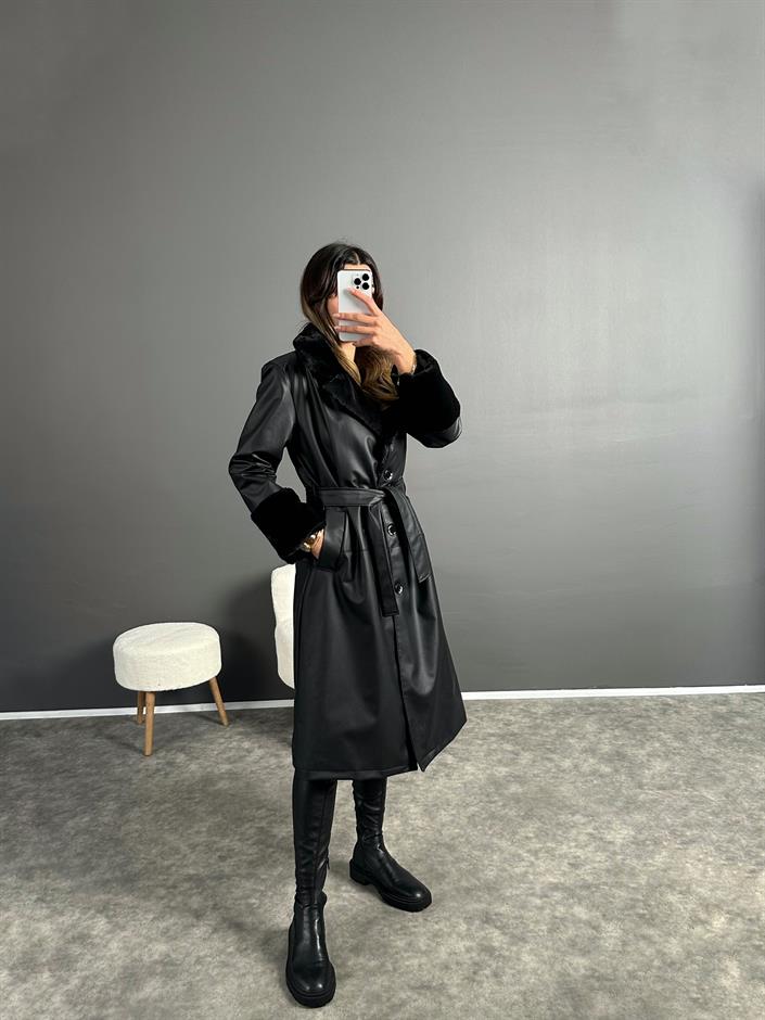 Siyah Peluş Detaylı Uzun Deri Trençkot 