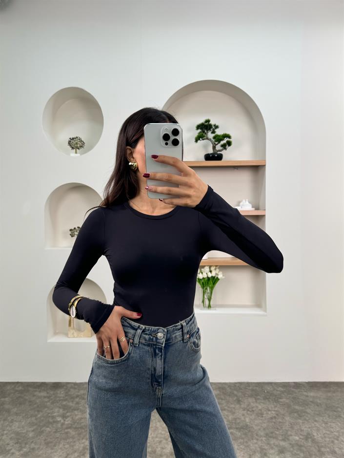 Siyah Bisiklet Yaka Bodysuit