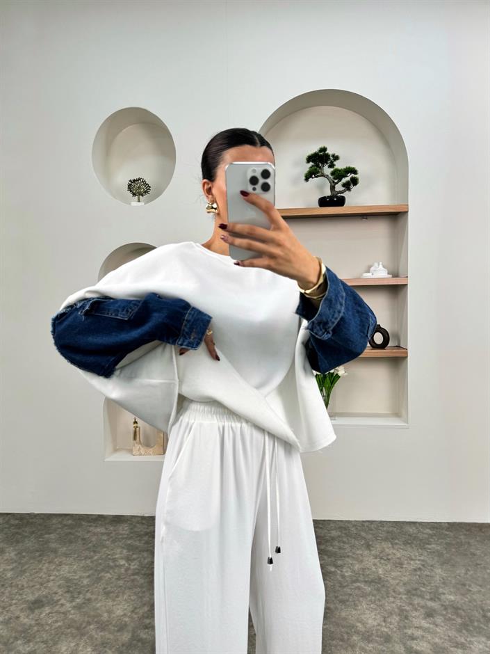 Pera Beyaz Denim Kol Detaylı Sweatshirt