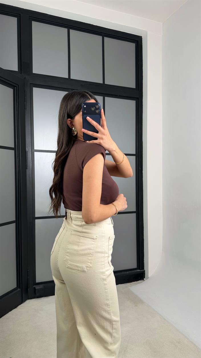 Krem Ön Cep Detaylı Kesik Paça Jean GAUS-01300