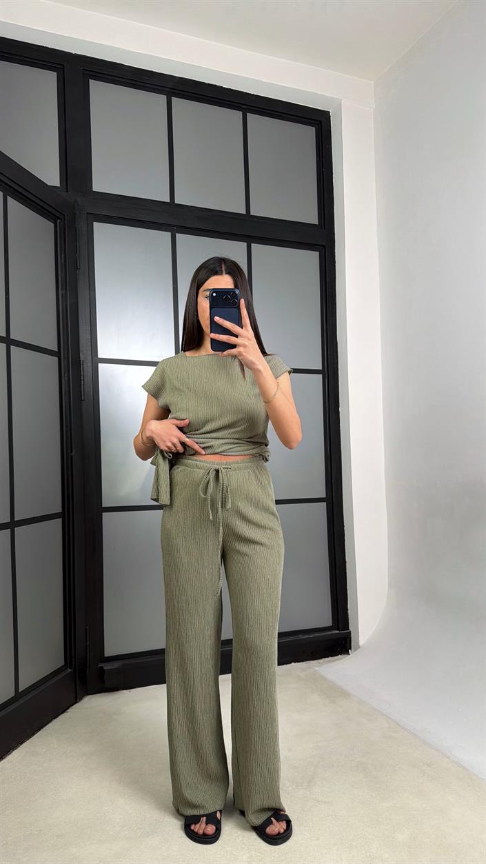 Yeşil Bağlama Detaylı Bluz Beli Lastikli Pantolon Krinkıl Kumaş Takım GAUS-01308