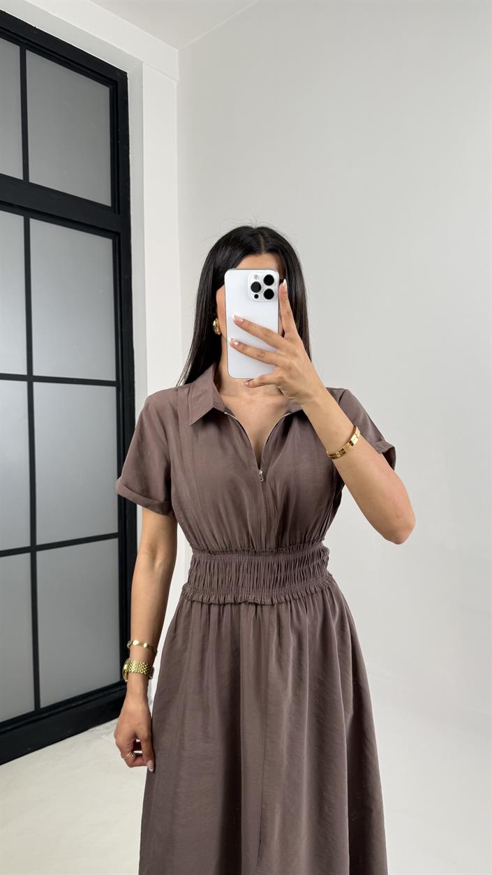 Kahve Beli Lastikli Önden Fermuarlı Yırtmaçlı Tencel Elbise Gaus00551
