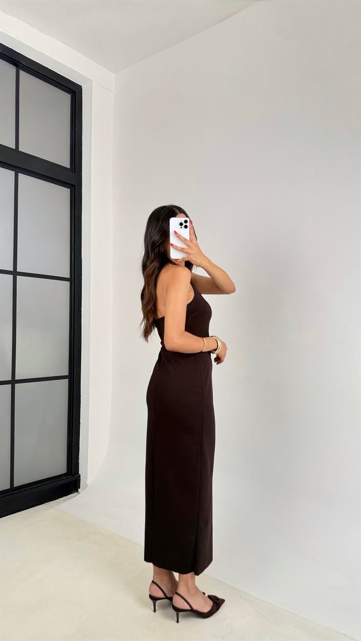 Acı Kahve Boyundan Bağlamalı Yırtmaç Detaylı Likralı Elbise GAUS-0054