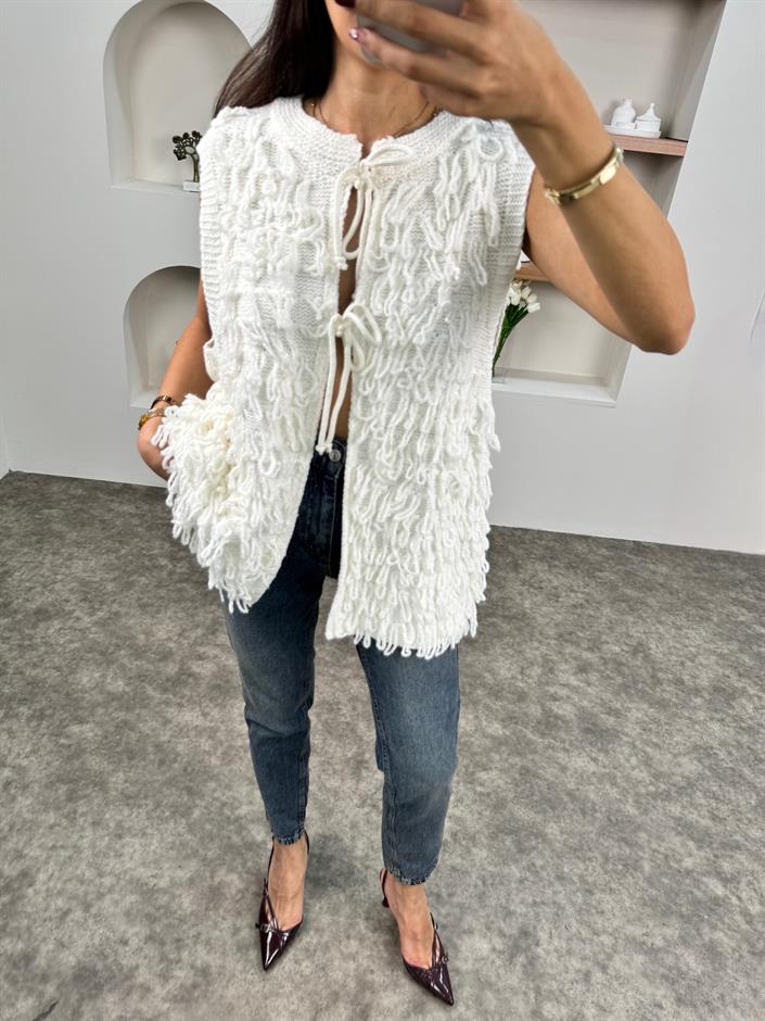 Sage Ekru Püsküllü Bağlamalı Triko Yelek