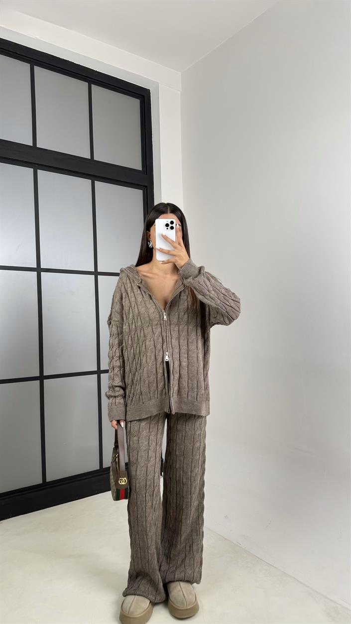 Kahve Saç Örgülü Kapüşonlu Hırka Pantolon Triko Takım GAUS-00514