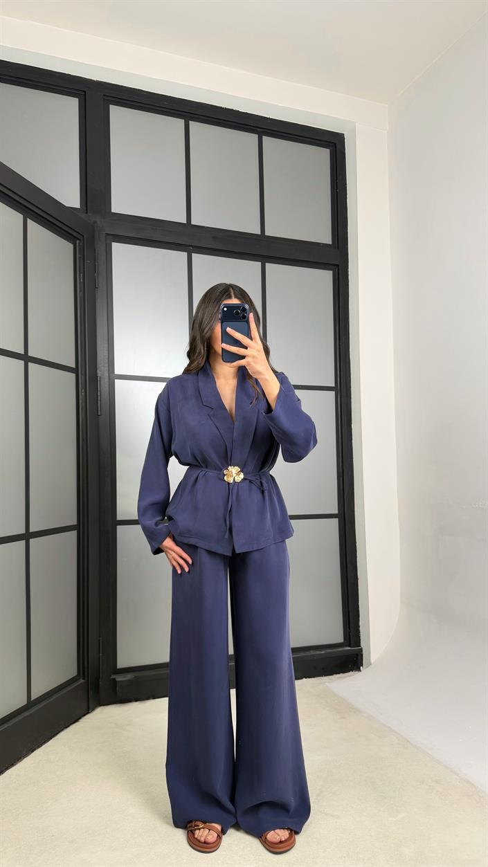 Lacivert Broş Detaylı Kimono Beli Lastikli Pantolon Takım GAUS-01345