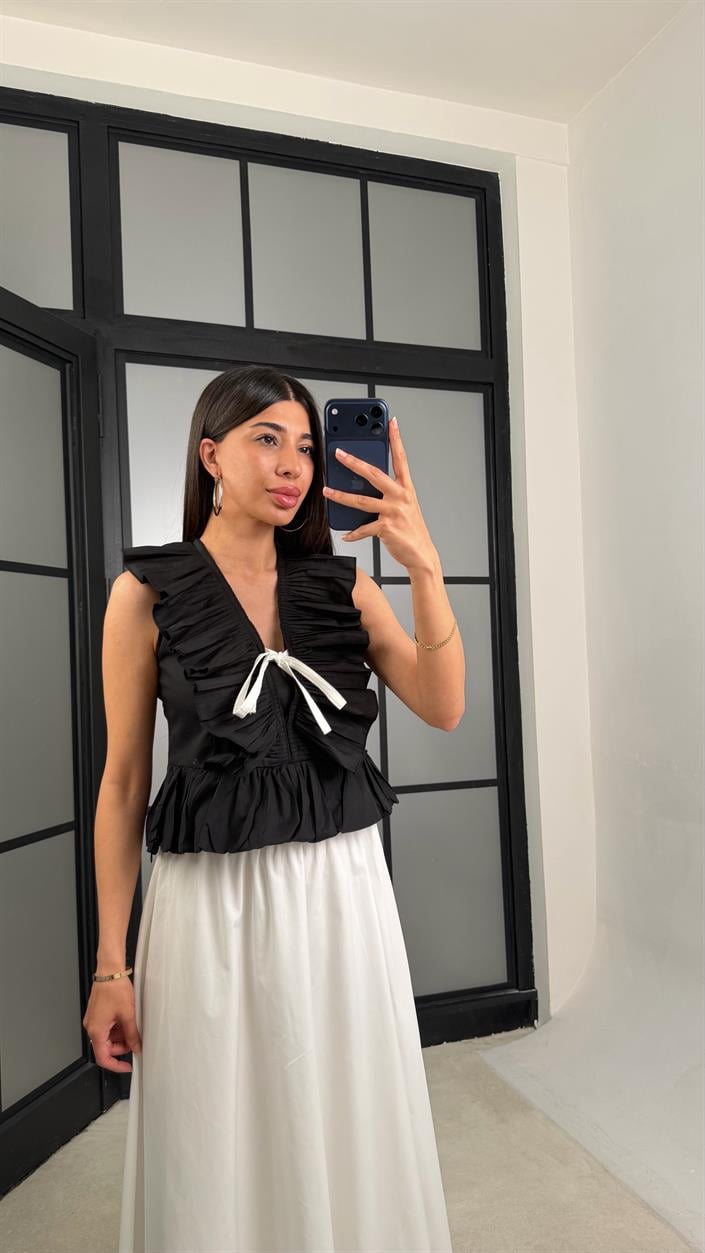 Siyah Zr Model Kurdele Detaylı Tasarım Bluz GAUS-01535