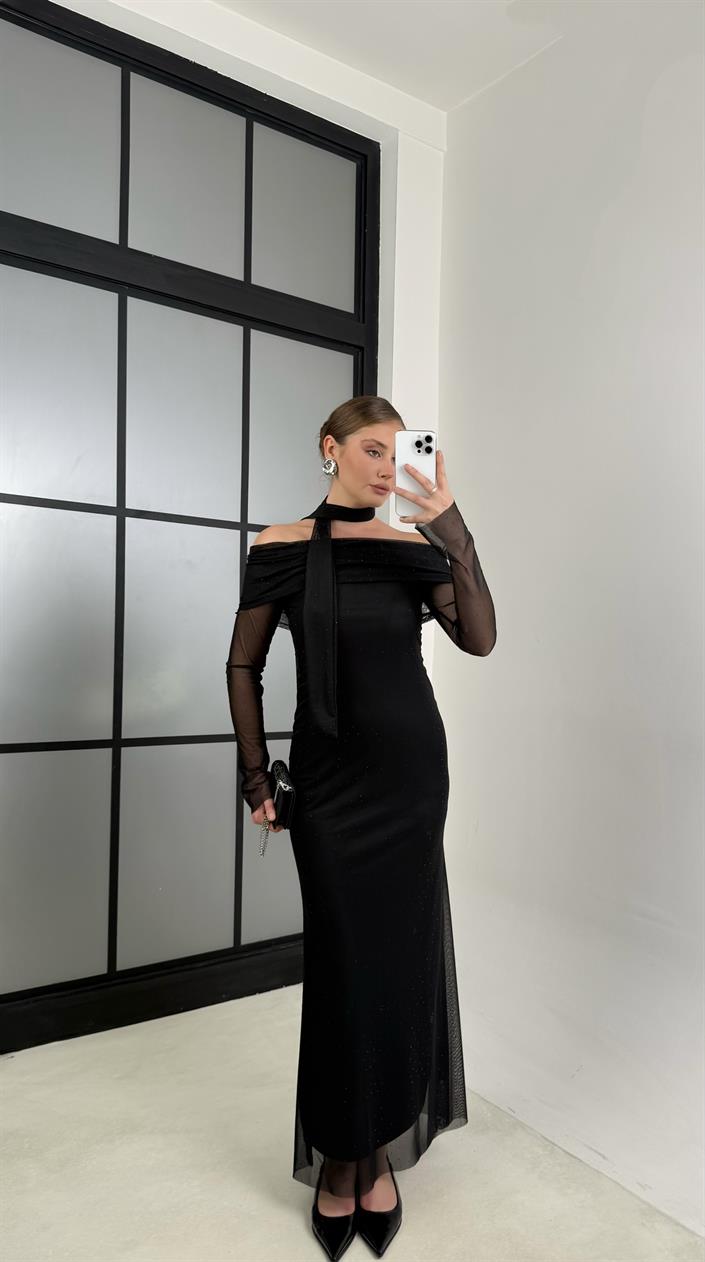 Siyah Madonna Yaka Taşlı Fularlı Tasarım Elbise GAUS-00716