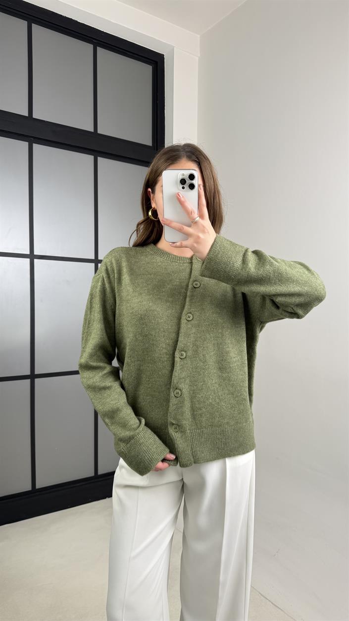 Yeşil Asimetrik Düğmeli Triko Hırka GAUS-00925