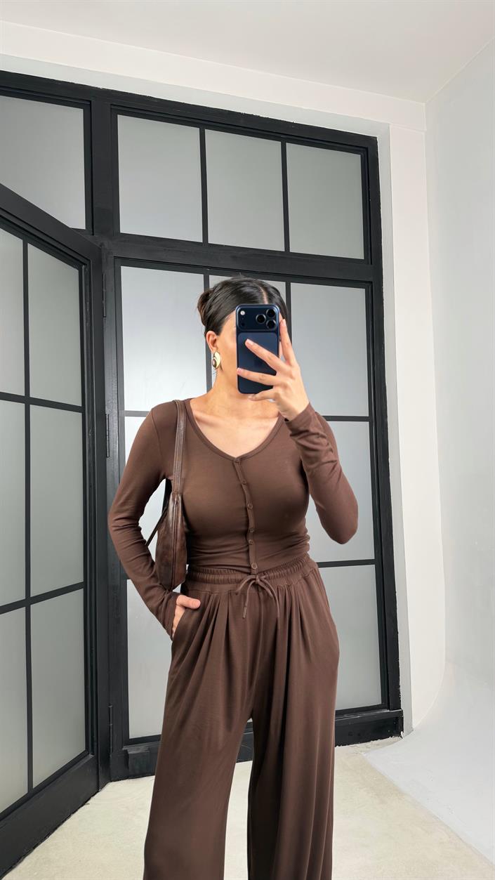 Kahve Düğmeli Bluz Beli Lastikli Eşofman Kaşmir Dokulu Takım GAUS-01333