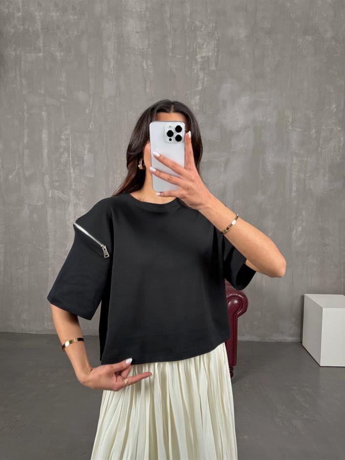 Ace Siyah MD Muadil Kol Fermuar Detaylı Tshirt