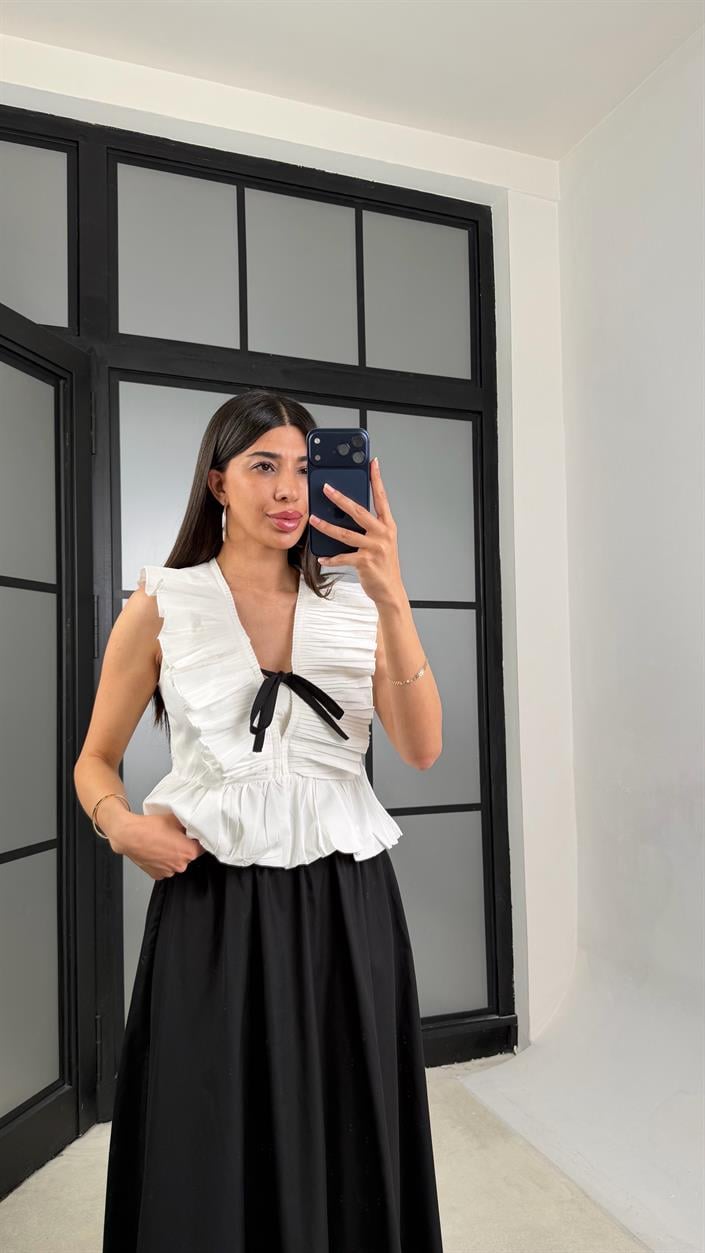 Ekru Zr Model Kurdele Detaylı Tasarım Bluz GAUS-01535