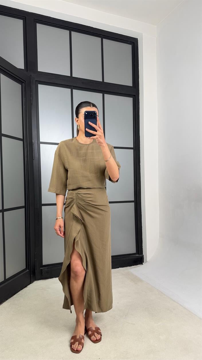 Haki Yırtmaç Detaylı Tencel Elbise GAUS-01405