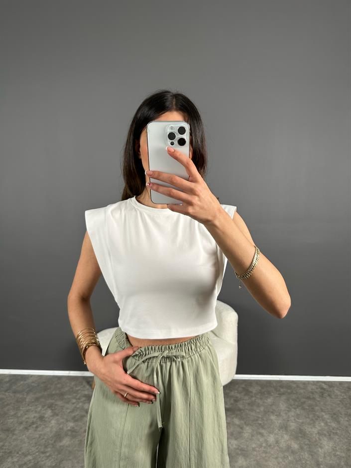 Beyaz Kol Detaylı Crop Tshirt 