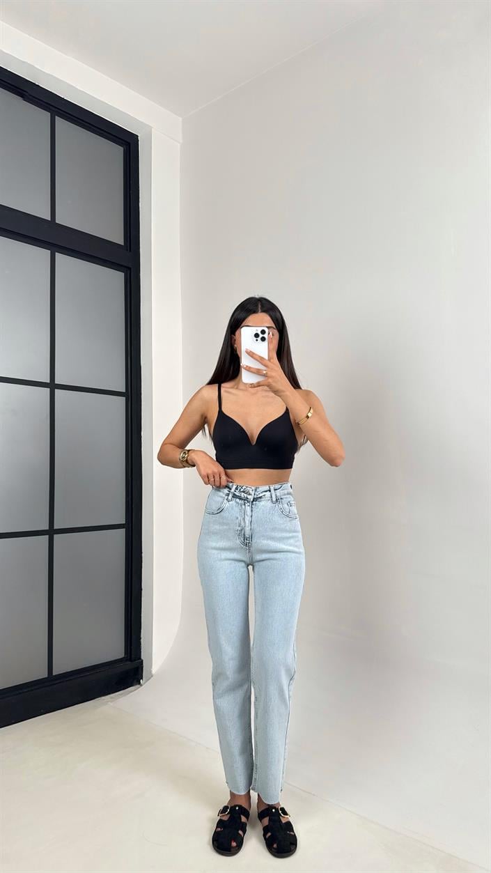Mavi Yıkamalı Kesik Paça Denim Pantolon Gaus00604