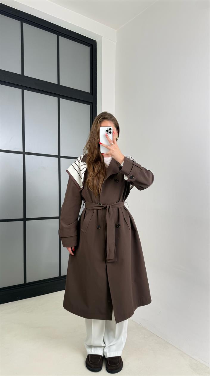 Acı Kahve Fular Detaylı Kuşaklı Tasarım Trençkot GAUS-00515