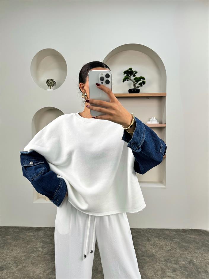 Pera Beyaz Denim Kol Detaylı Sweatshirt