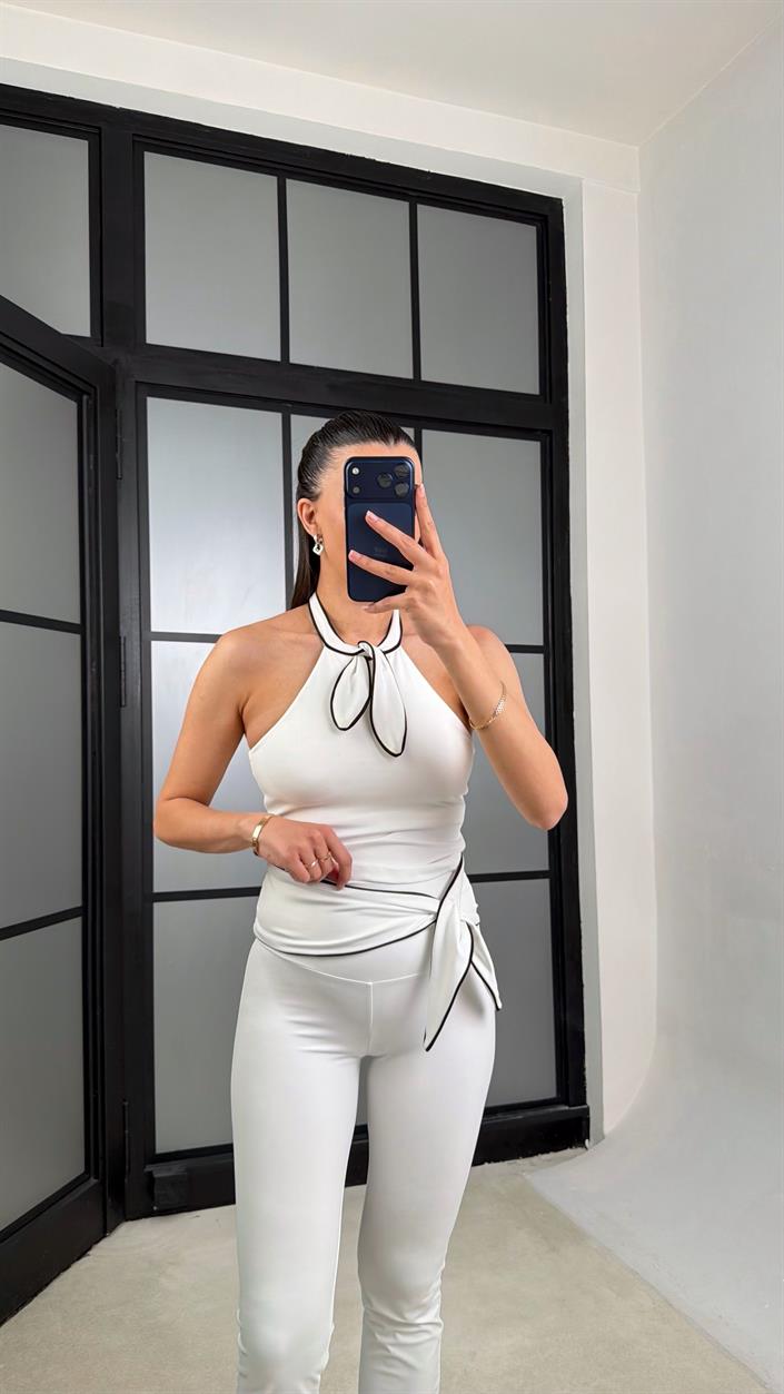 Beyaz OYS Model Fiyonk Detaylı Crop Tayt Takım GAUS-01407