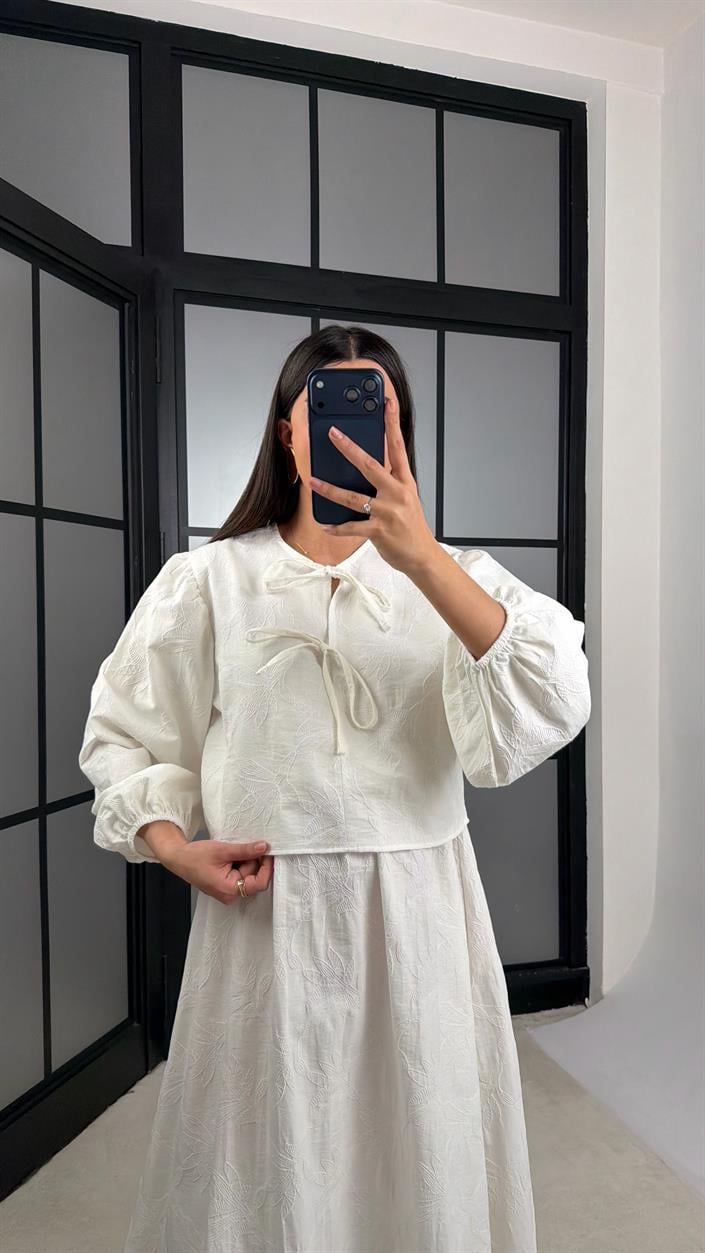 Ekru Çiçek Nakışlı Gömlek Beli Lastikli Etek Takım GAUS-01182