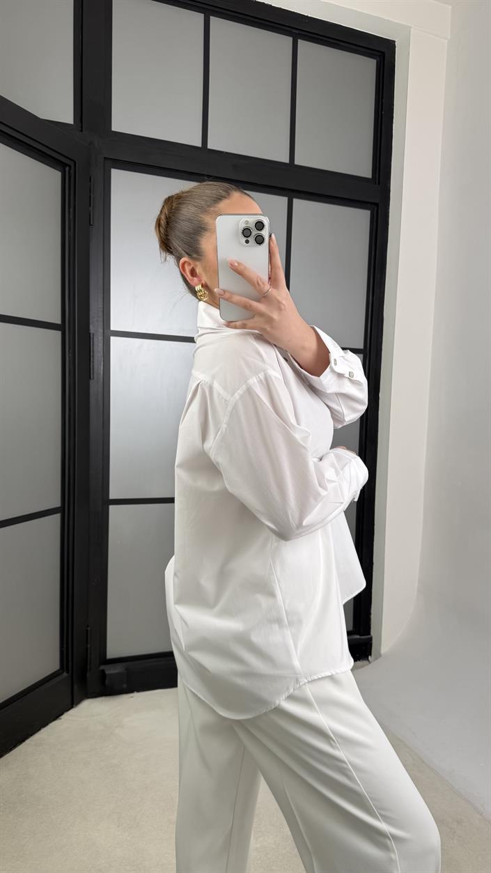 Beyaz Oversize Poplin Gömlek GAUS-01202