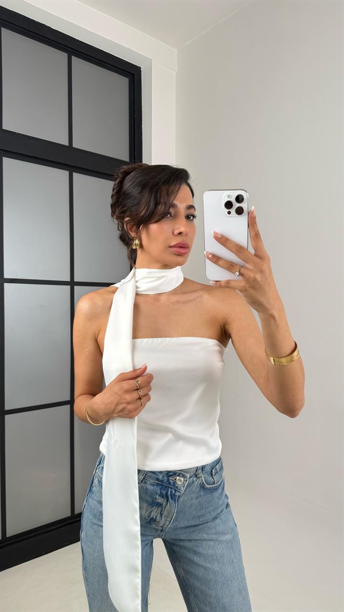 Beyaz Boyun Bağlama Detaylı Saten Bluz Gaus00635 