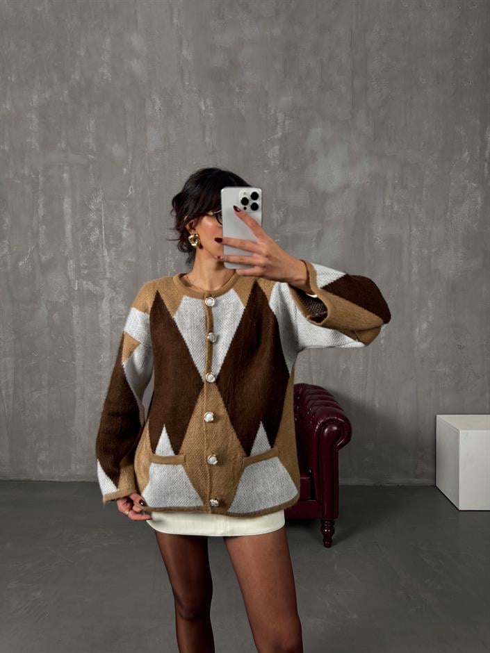 Lida Kahve Baklava Desenli Sakallı Düğmeli Hırka