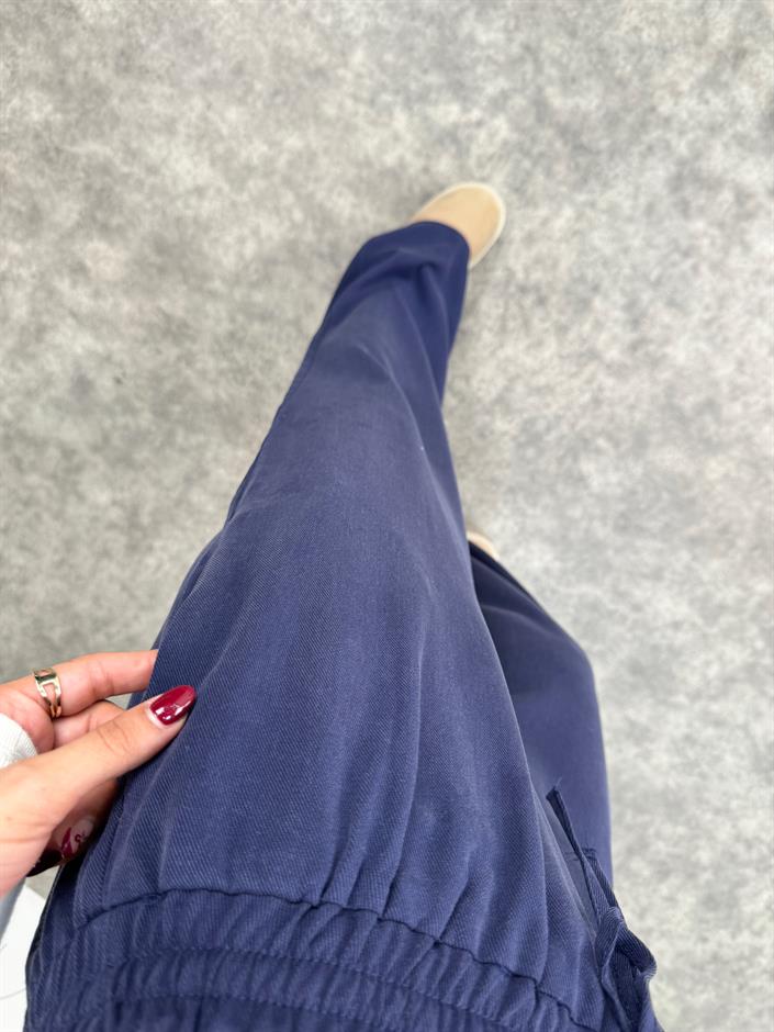 Jayla Lacivert Kalın Tensel Muadil Beli Lastikli Pantolon