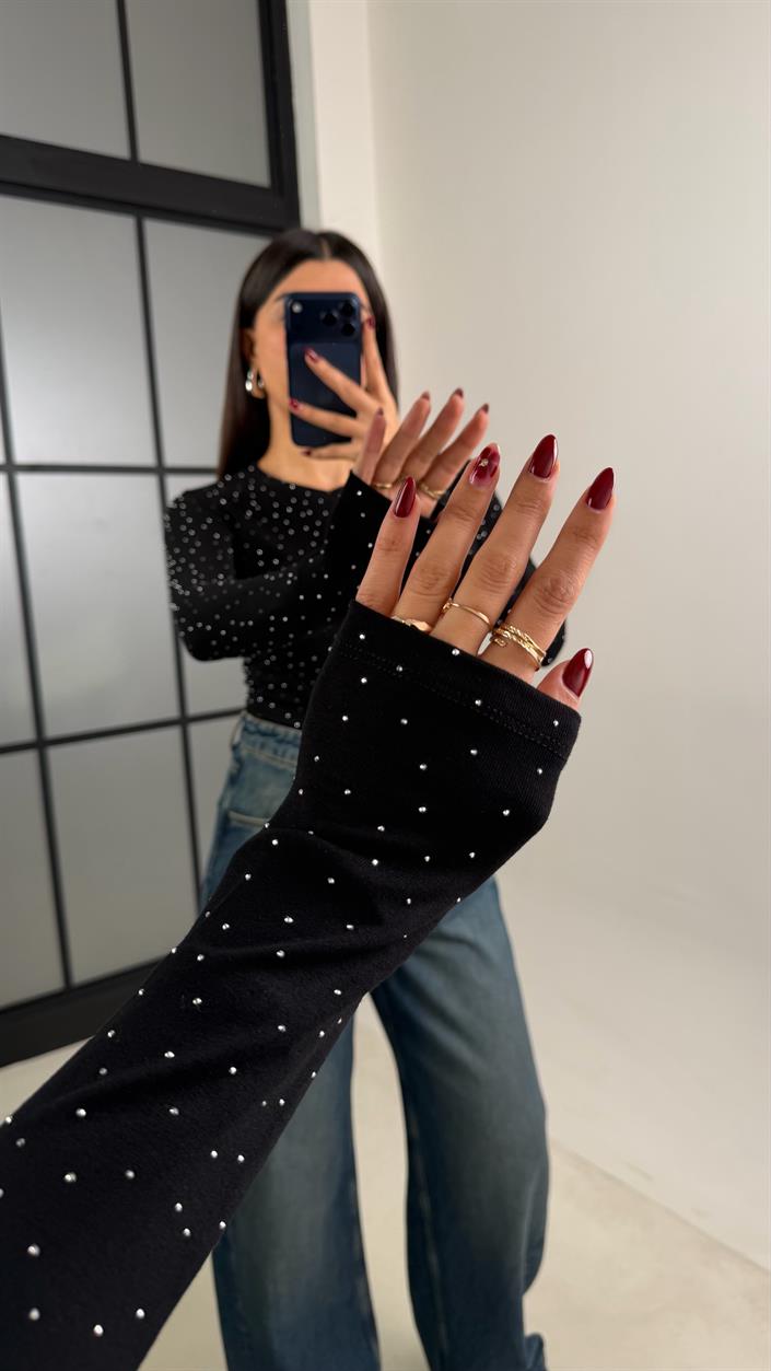 Siyah Taş Detaylı Likralı Bluz GAUS-00688