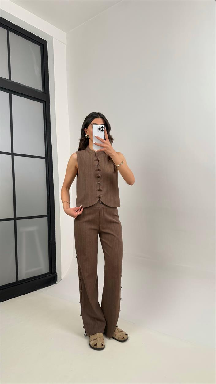 Kahve Düğmeli Tasarım Yelek Pantolon Keten Takım Gaus00339