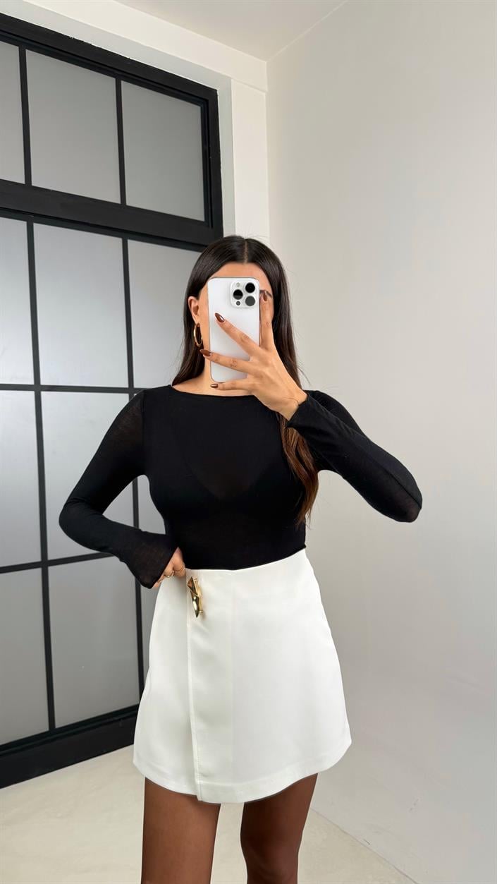 Beyaz Gold Tokalı Şort Etek GAUS-00453