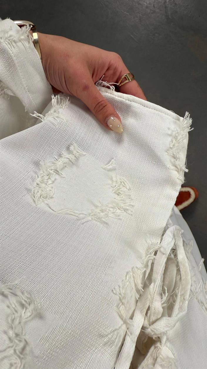 Ekru Zenit Püskül Detaylı Bağlamalı Keten  Gömlek GAUS-01147