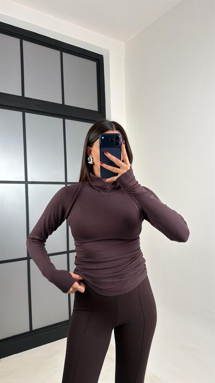 Acı Kahve Balıkçı Yaka Parmak Geçirmeli Likralı Bluz GAUS-00754