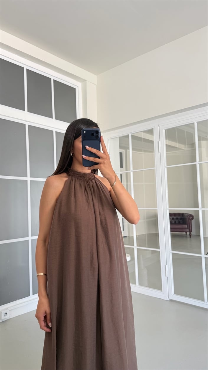 Kahve Halter Yaka Dantel Detaylı Astarlı Elbise GAUS-01710