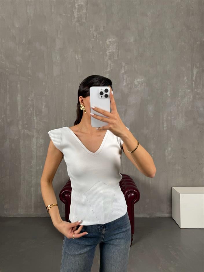 Beyaz V Yaka Triko Bluz Gaus00042