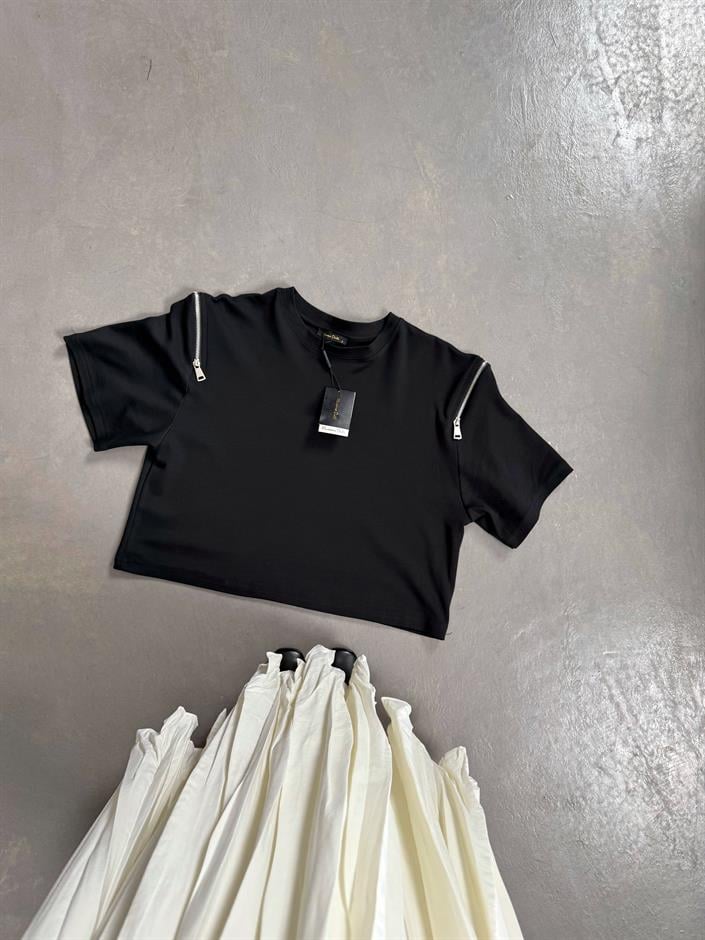 Ace Siyah MD Muadil Kol Fermuar Detaylı Tshirt