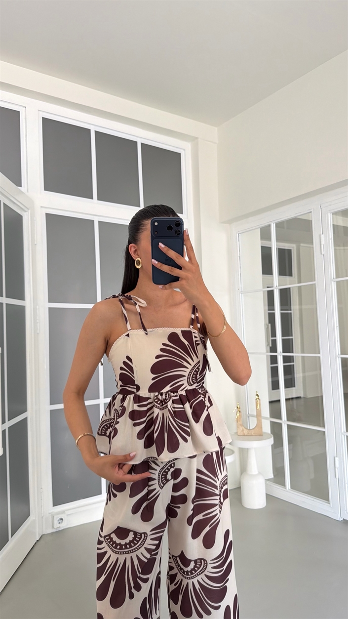 Kahve Ayarlanabilir Askılı Beli Lastikli Crop Pantolon İkili Desenli Takım GAUS-01749