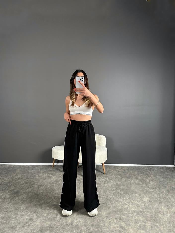 Siyah Şeritli Çıtçıt Düğmeli Eşofman Altı 