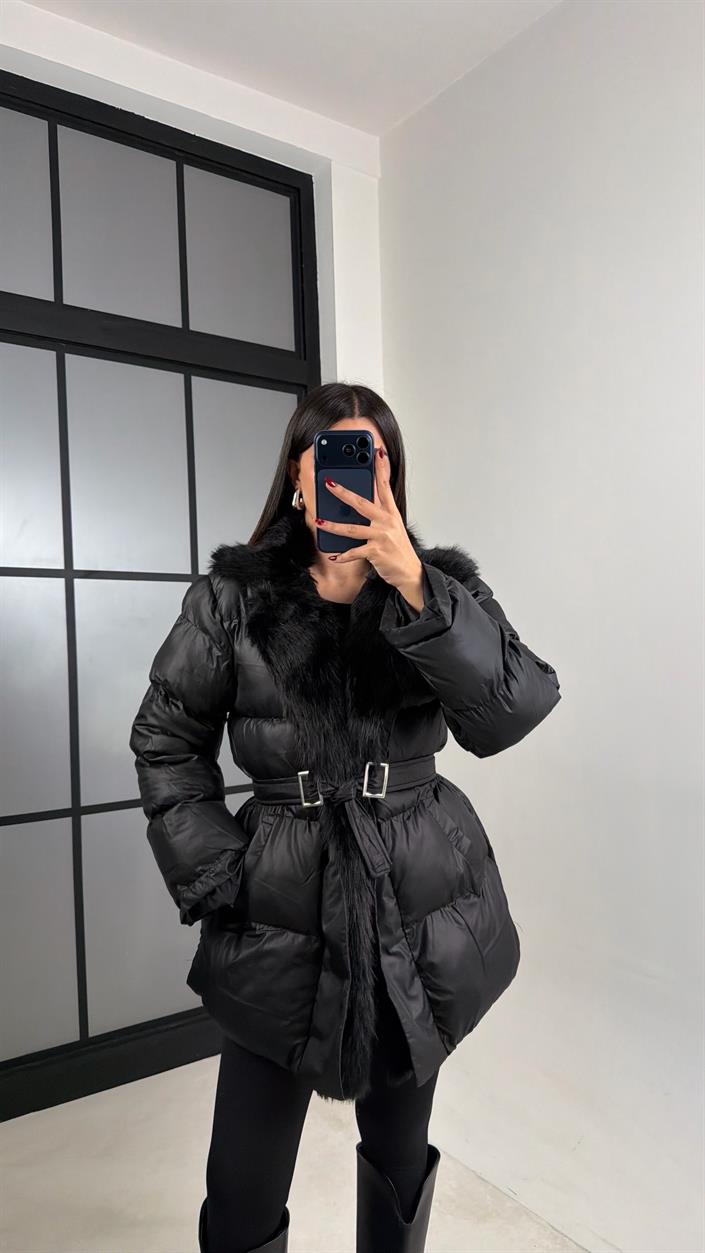 Siyah Yaka Kürk Detaylı Kuşaklı Şişme Mont GAUS-00563