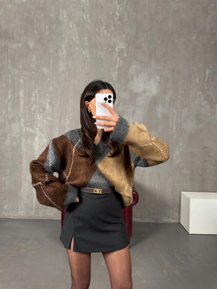 Rupa Gri V Yaka Baklava Desenli Sakallı Premium Kazak