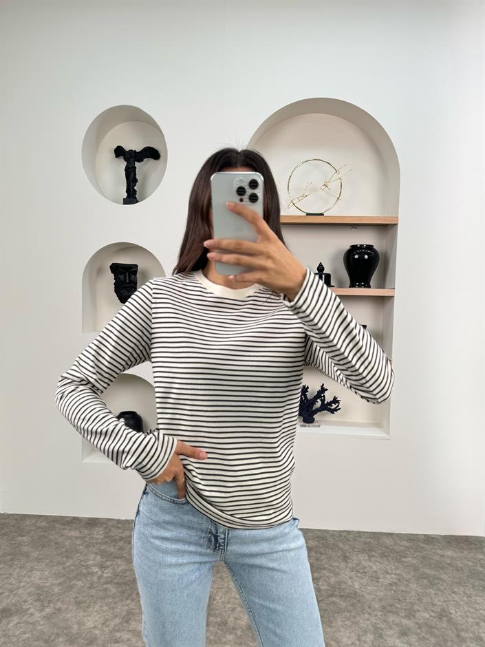 CS Siyah Çizgili Bisiklet Yaka Beyaz Sweatshirt