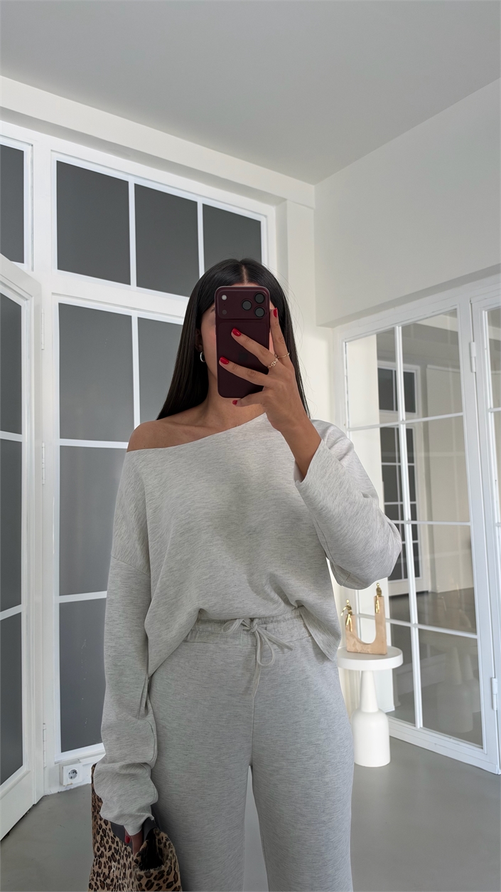 Gri Kayık Yaka Bluz Beli Lastikli Pantolon İkili Modal Takım GAUS-02168