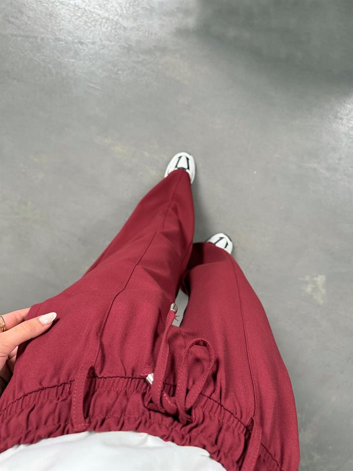 Giyan Bordo Beli Lastikli Çımalı Pantolon