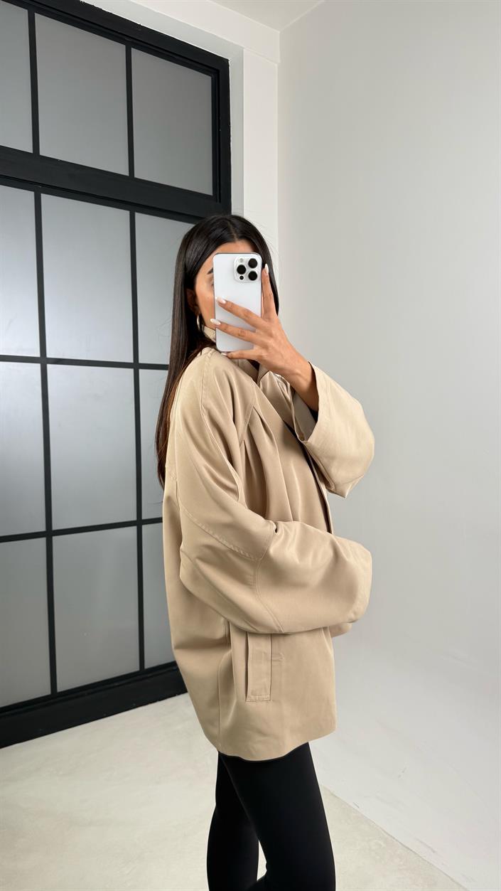 Vizon Dik Yaka Cepli Astarlı Asimetrik Tasarım Trençkot GAUS-00476