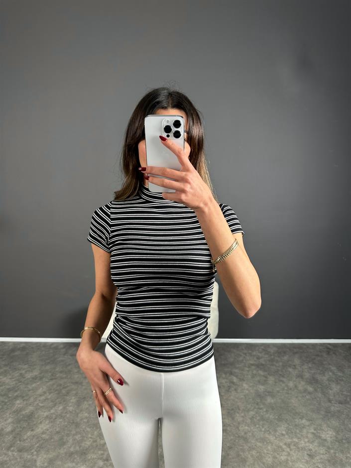 Siyah Çizgili Balıkçı Yaka Tshirt