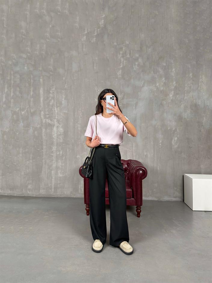 Rigal Siyah Ön Düğme Detaylı Kumaş Pantolon